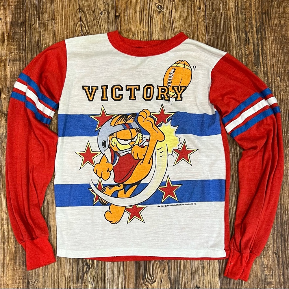 1978 vintage Garfield sleep shirt Victory Kids Long Sleeve Shirt - Red and Blue